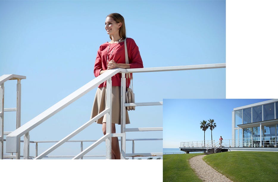Capture what’s happening from wide-angle to telephoto